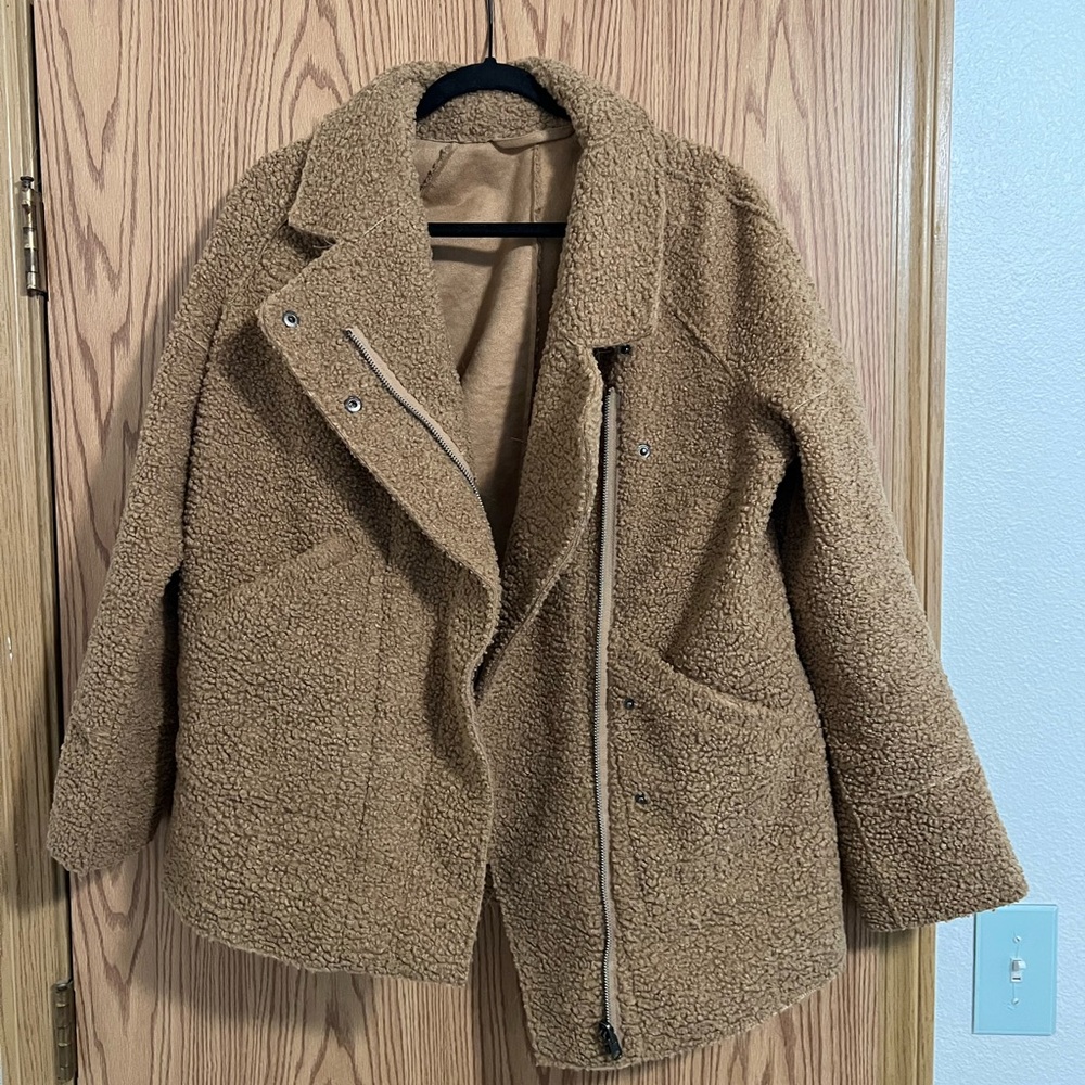 Oversized thick brown teddy coat
